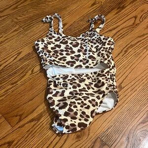 Cat & Jack Girl’s Leopard One Piece Size XL (14)